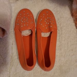 NWT coral bling slip on sneakers size 8